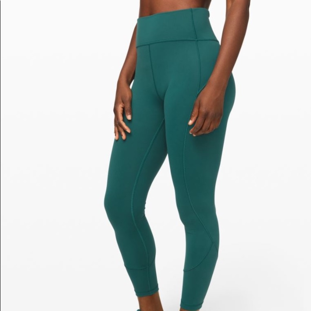 Lululemon in movement legging